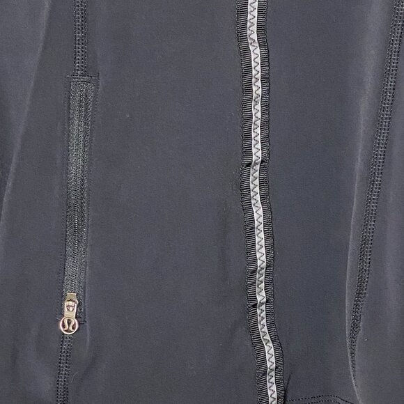 lululemon 6 Black Quilted Half-Zip Pullover Reflective Running Jacket Athleisure - Picture 6 of 7